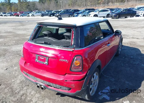 2009 Mini Cooper S из США, поврежденный, VIN WMWMF73589TT95974